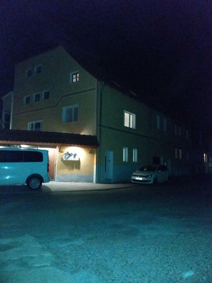 Ferienwohnung Bonnie & Clyde Westerhausen Exterior foto